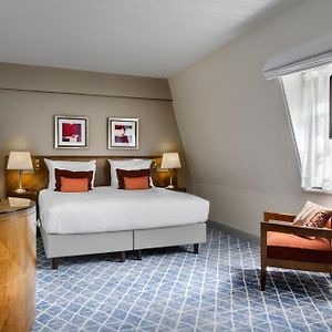 Premium Deluxe King Room